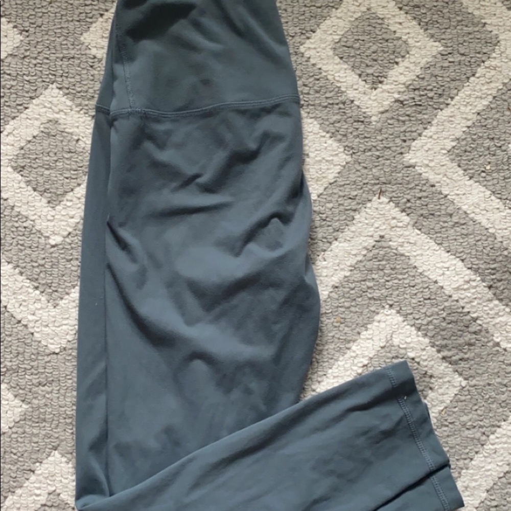Super soft grey leggings!
